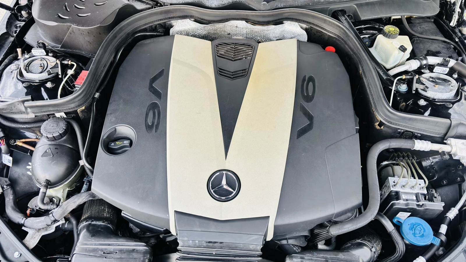 Mercedes-Benz E 350 Bluetec, снимка 17 - Автомобили и джипове - 54392281