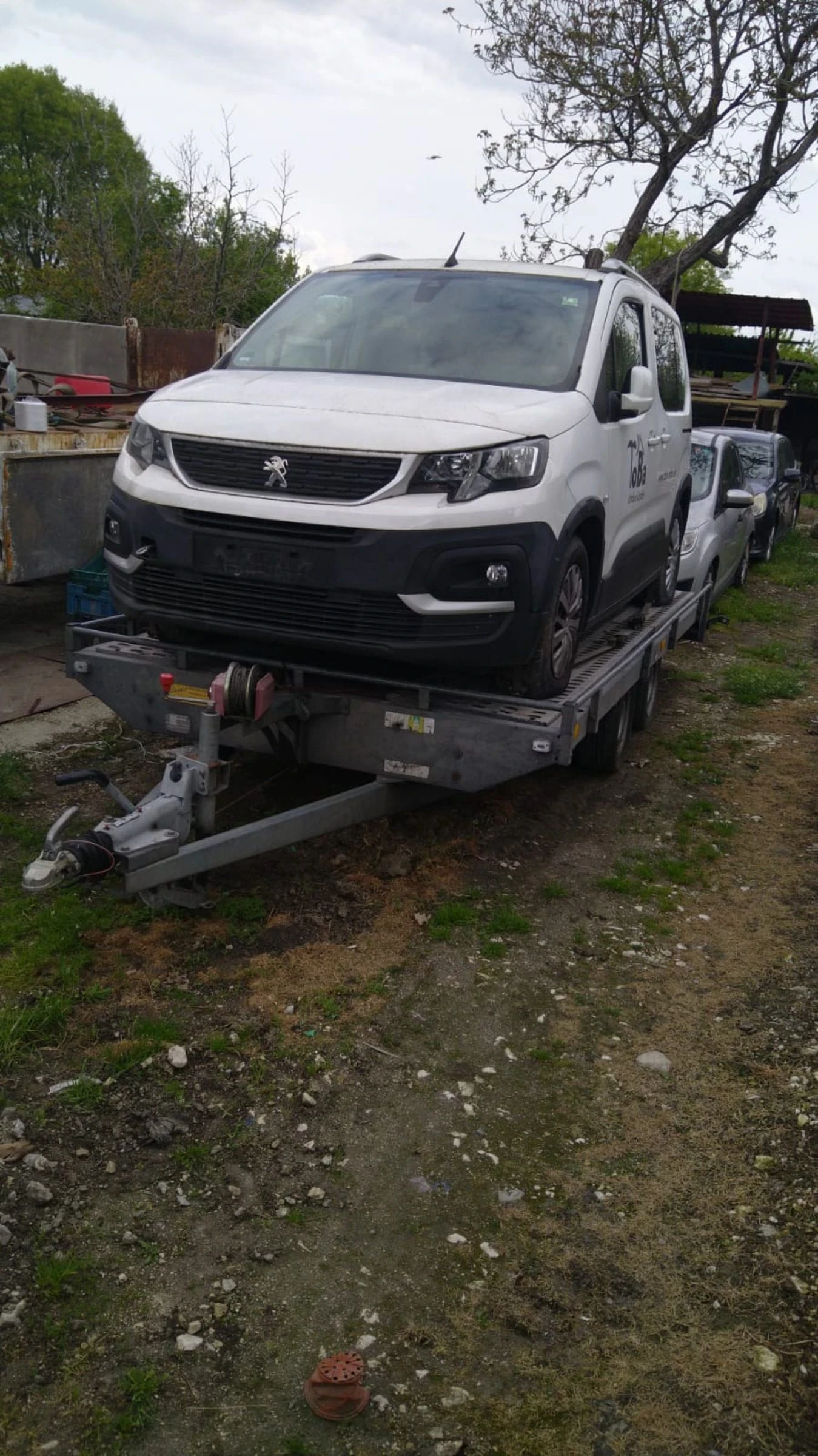 Peugeot Rifter 1.5d 131ps климатик , снимка 3 - Автомобили и джипове - 54462259