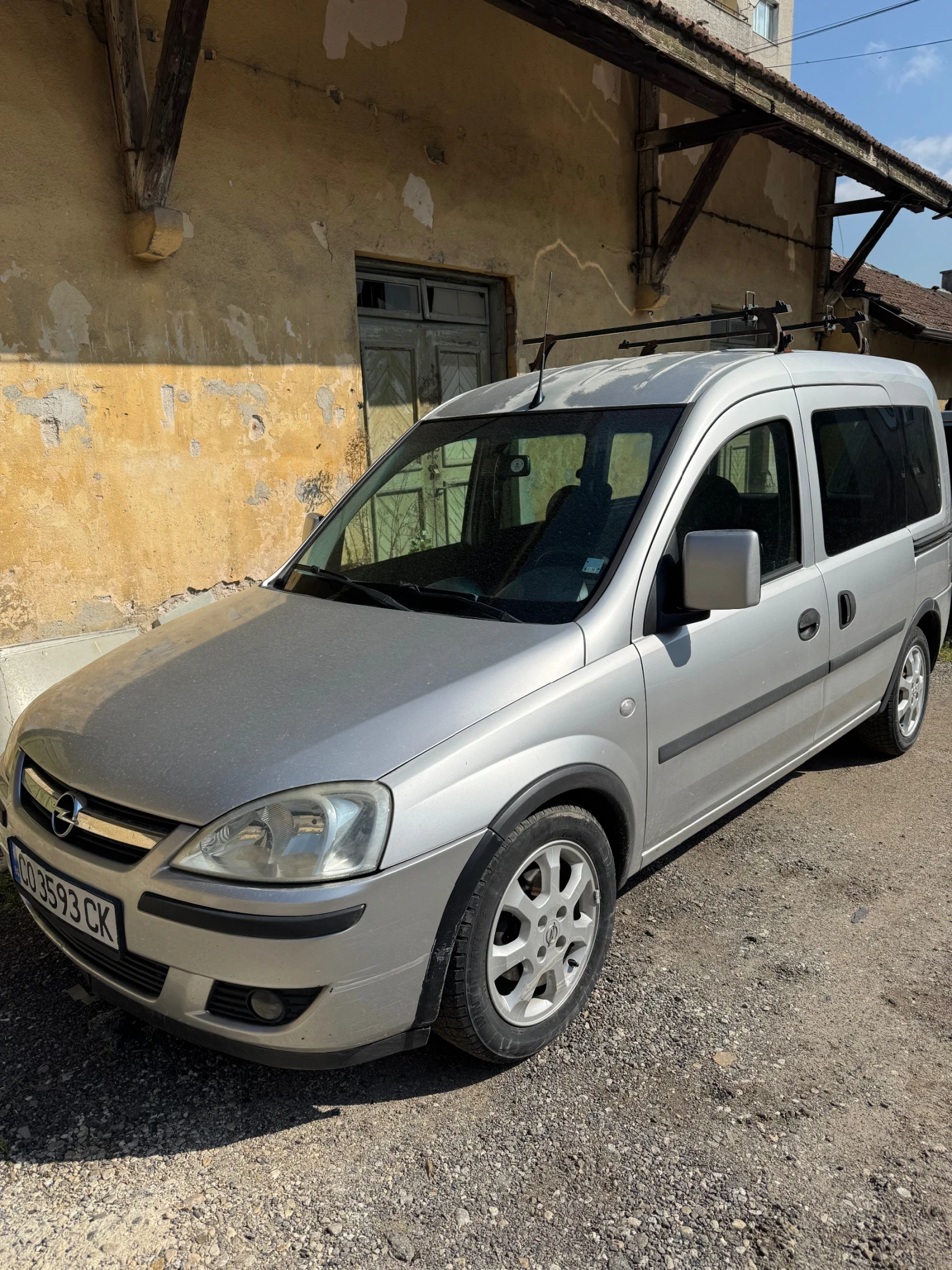 Opel Combo Opel Combo 1.3cdti 2011, снимка 2 - Автомобили и джипове - 54499724