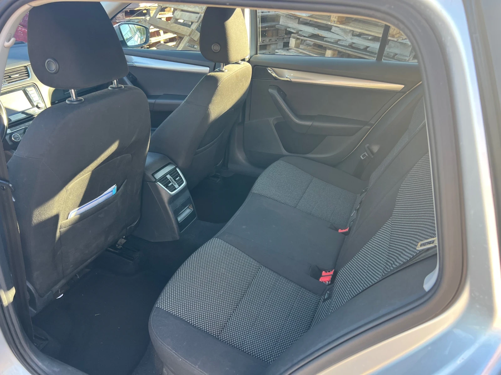 Skoda Octavia, снимка 5 - Автомобили и джипове - 54987234