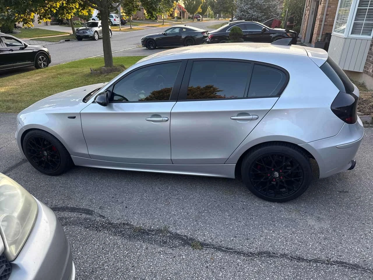 BMW 320  * CARFAX * БЕЗ ПЪРВОНАЧАЛНА ВНОСКА, снимка 2 - Автомобили и джипове - 55782294