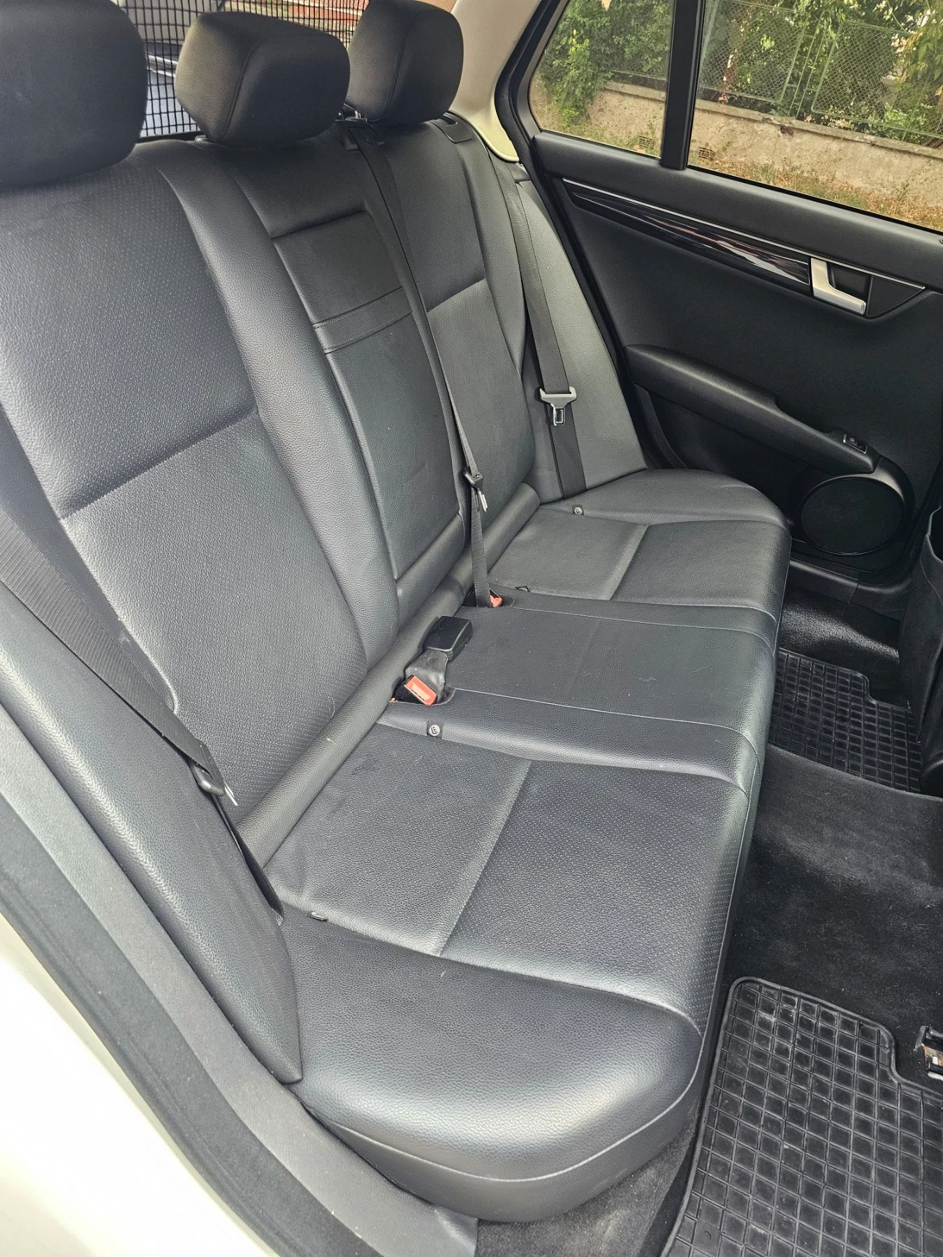 Mercedes-Benz 220, снимка 13 - Автомобили и джипове - 55886617