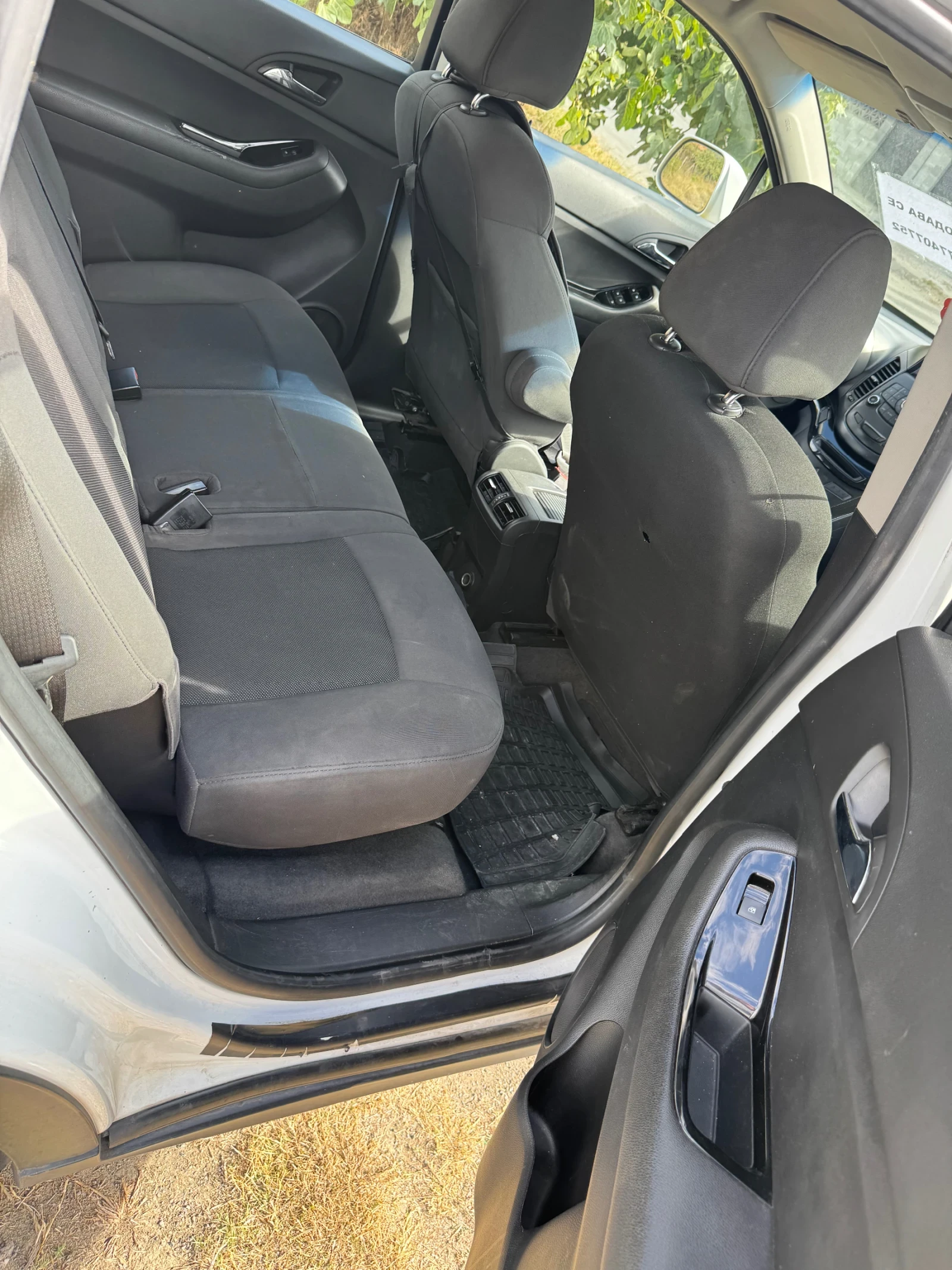 Chevrolet Orlando, снимка 13 - Автомобили и джипове - 56224308