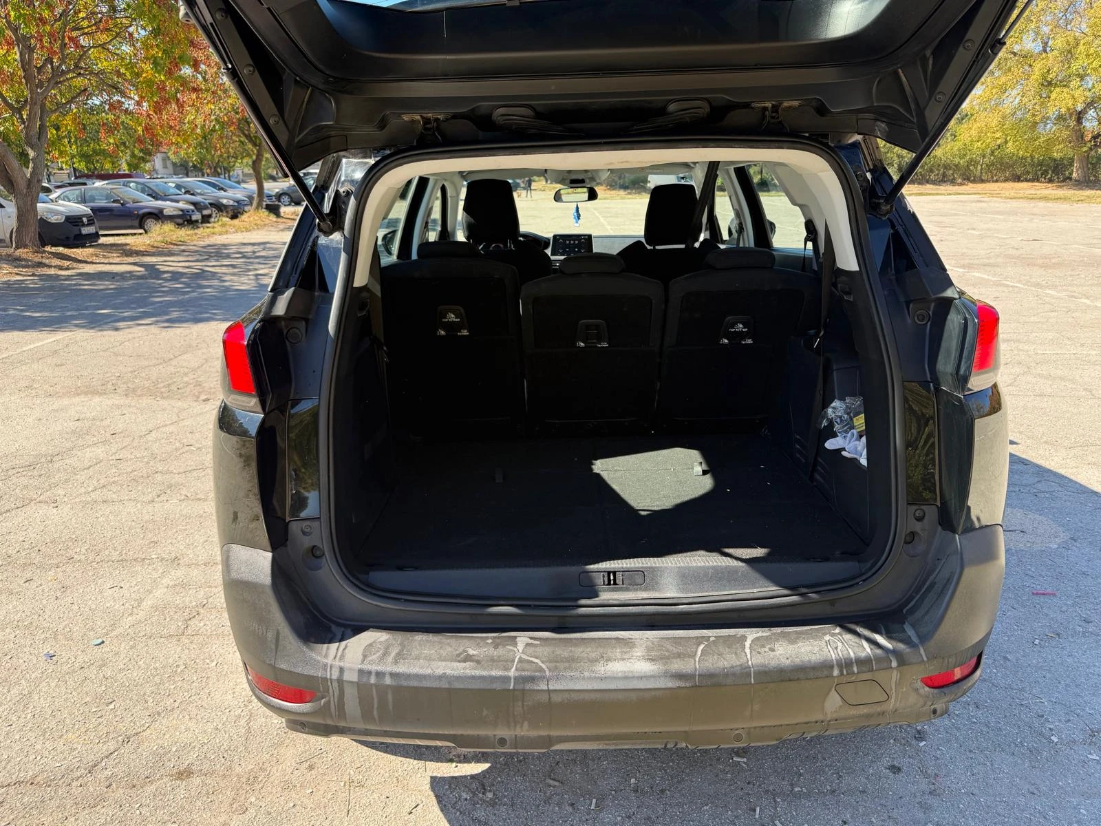 Peugeot 5008 1.2 PureTech, снимка 10 - Автомобили и джипове - 56429243