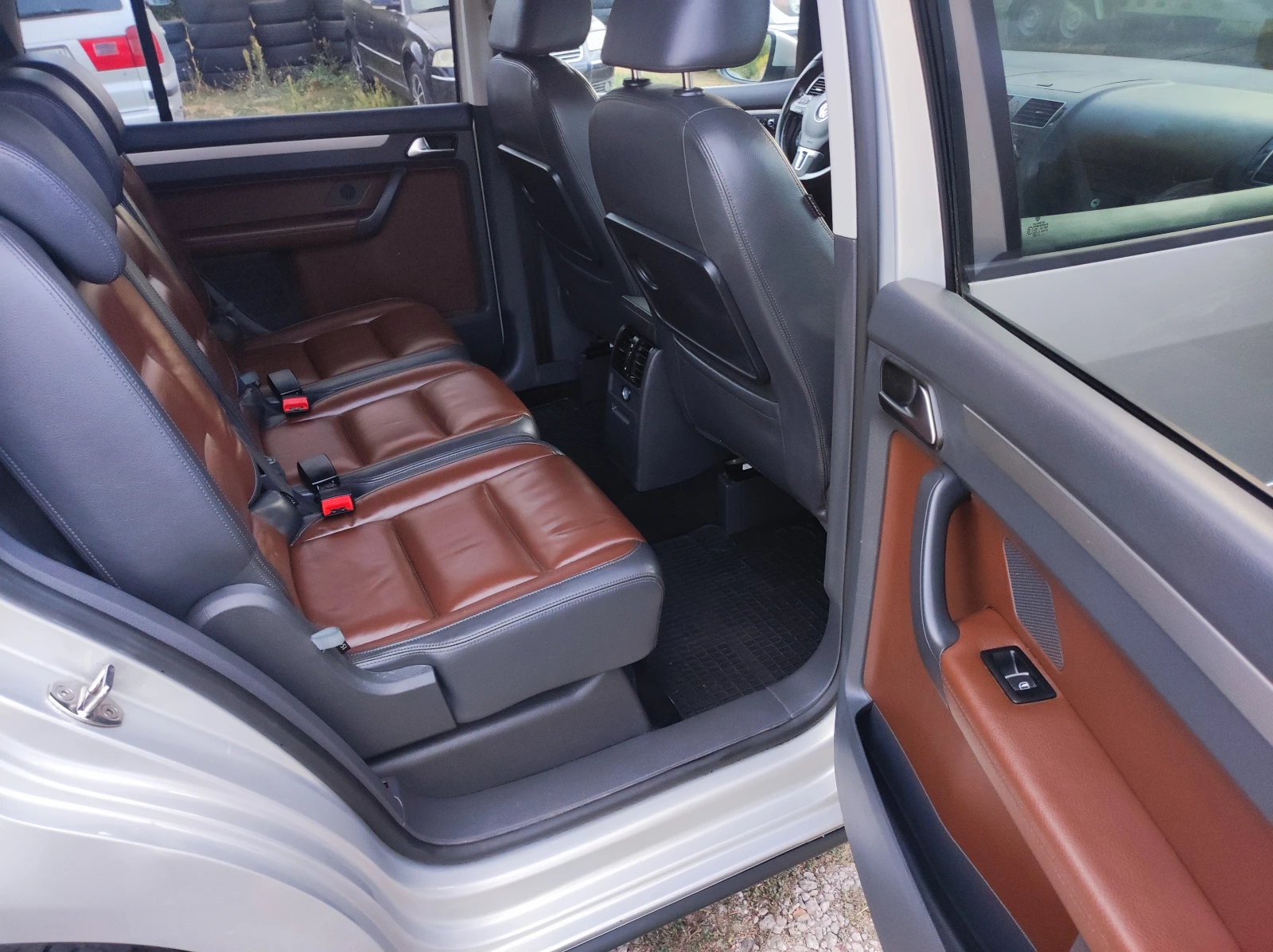 VW Touran 2.0TDi 170�� ��������� DSG euro5 Selection 225000k | Mobile.bg � ����������� 9