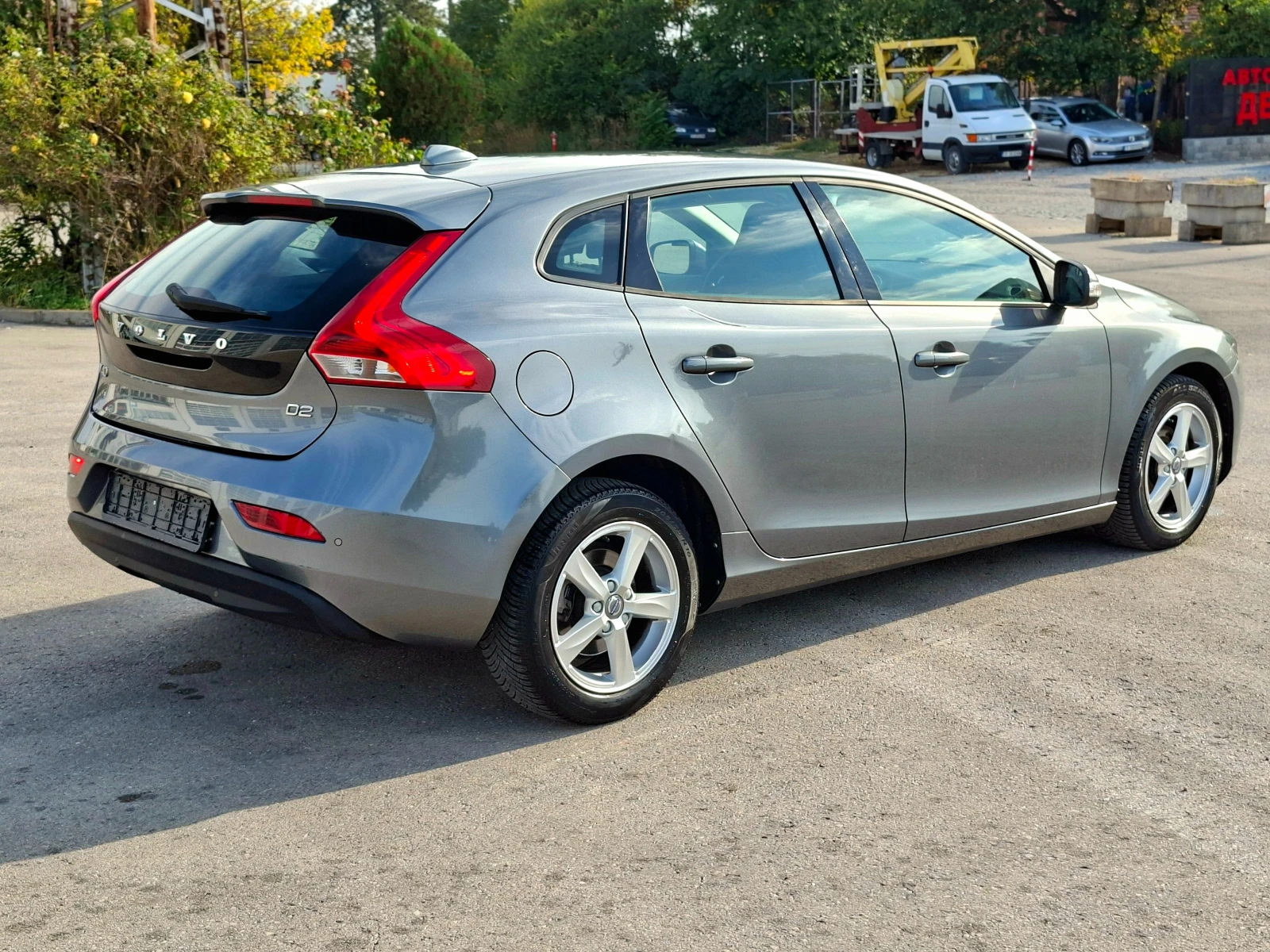 Volvo V40 2.0 D2 6ск., снимка 5 - Автомобили и джипове - 56530192