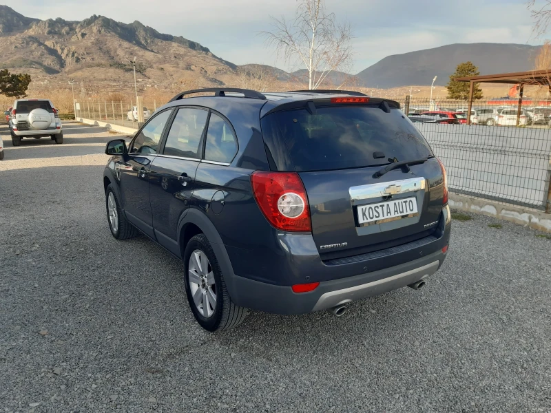 Chevrolet Captiva 7 МЕСТА/4Х4 КАТО НОВА , снимка 6 - Автомобили и джипове - 49158542