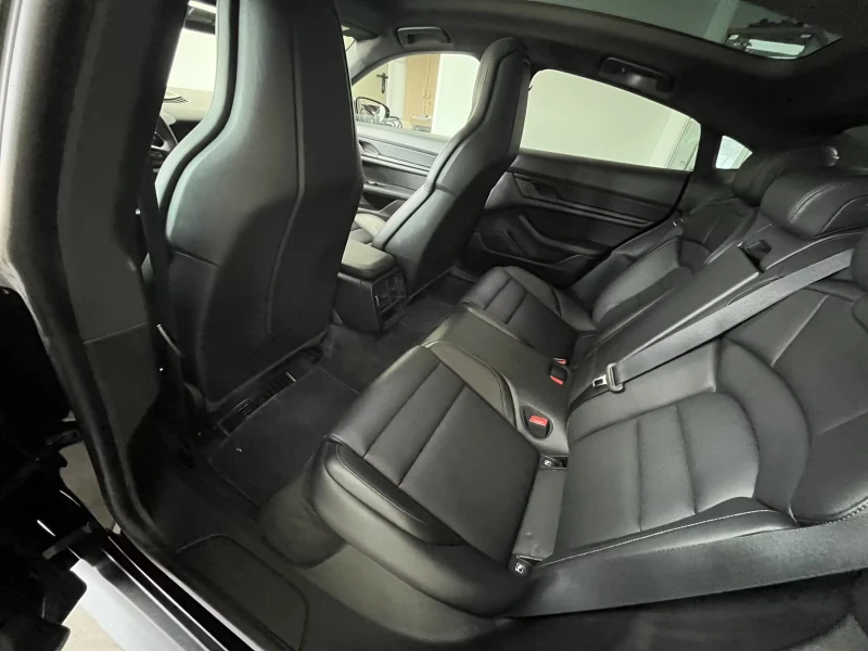 Porsche Taycan CHRONO-PACK/381HP/PANO/SPORT/112D, снимка 8 - Автомобили и джипове - 51894917