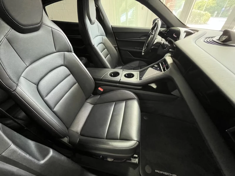 Porsche Taycan CHRONO-PACK/381HP/PANO/SPORT/112D, снимка 7 - Автомобили и джипове - 51894917