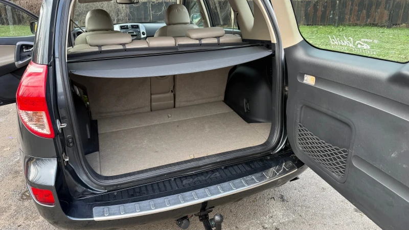 Toyota Rav4 2.0 vvti 4x4, снимка 13 - Автомобили и джипове - 52896436
