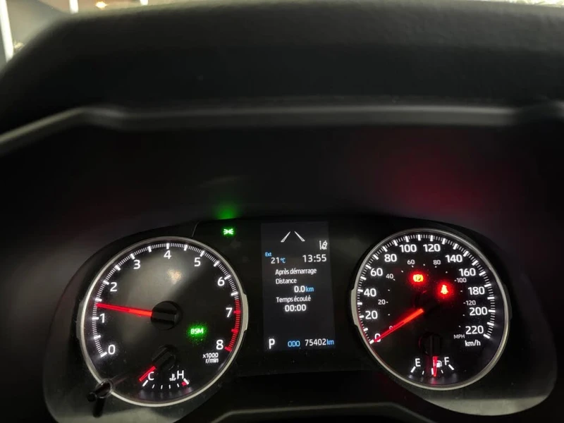 Toyota Rav4 XLE FWD, снимка 8 - Автомобили и джипове - 53373363