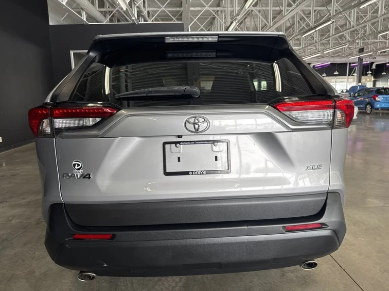 Toyota Rav4 XLE FWD, снимка 4 - Автомобили и джипове - 53373363