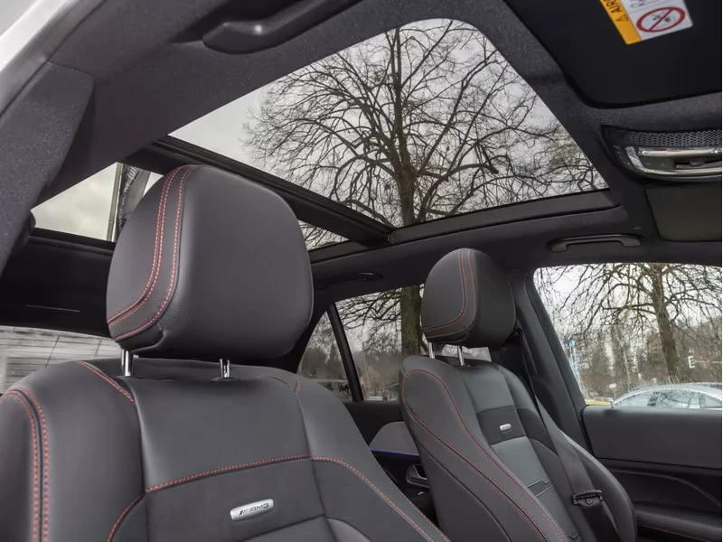 Mercedes-Benz GLE 53 4MATIC BURM* PANO* KEYLESS* 360 CAM* , снимка 10 - Автомобили и джипове - 54124176