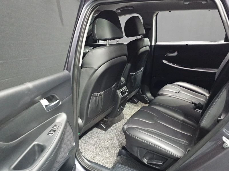 Hyundai Santa fe Diesel 2.2 4WD| 202к.с.| ВКЛ.ТЕХНОТЕСТ, снимка 11 - Автомобили и джипове - 55709098