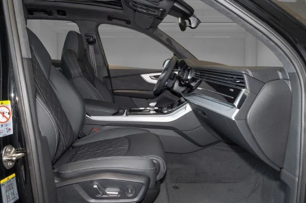 Audi SQ7 Quattro = NEW = Гаранция, снимка 10 - Автомобили и джипове - 56199378