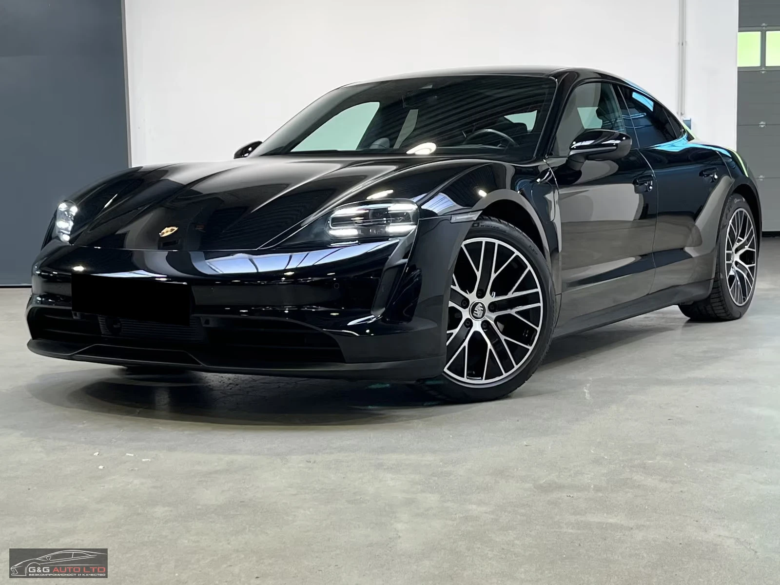 Porsche Taycan CHRONO-PACK/381HP/PANO/SPORT/112D, снимка 1