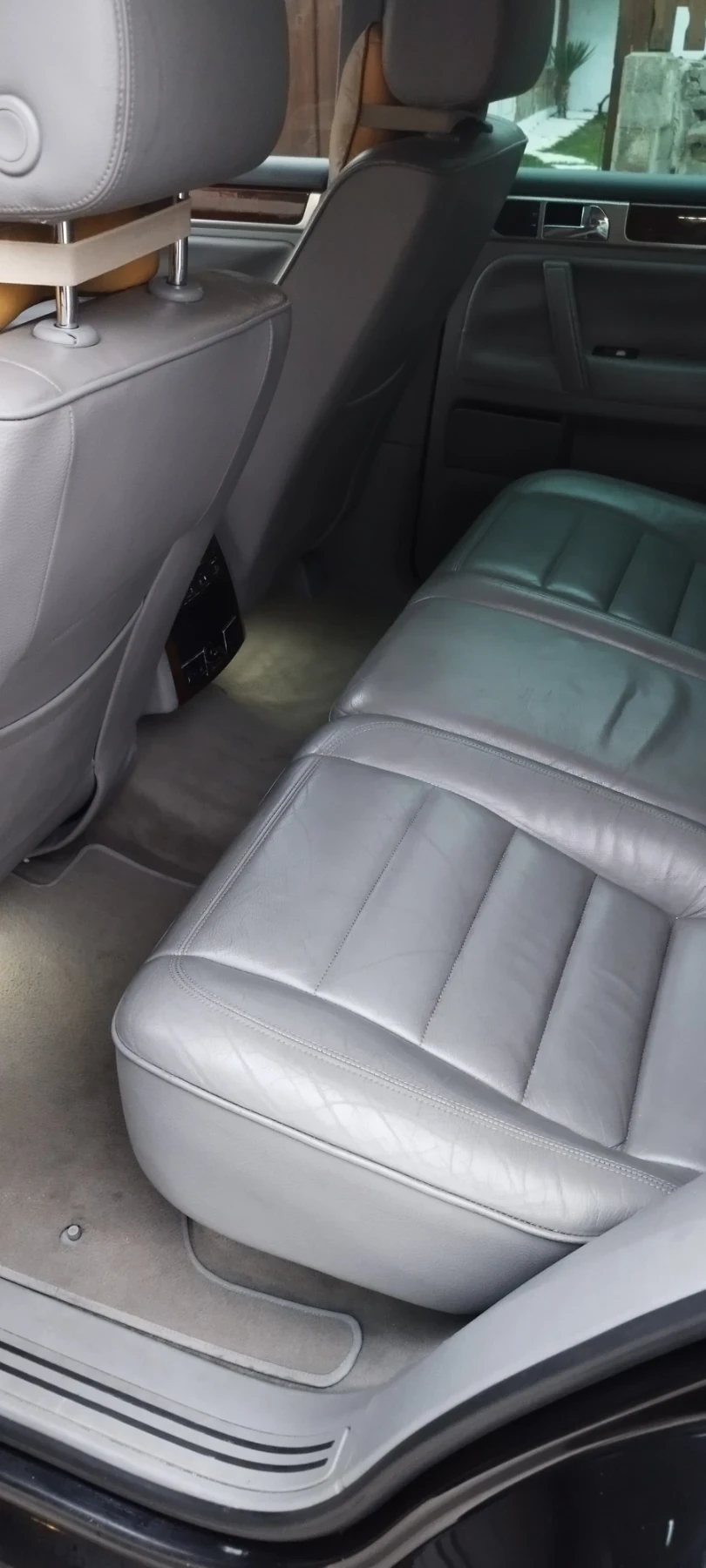 VW Touareg 3.2 Бензин Газ - изображение 3