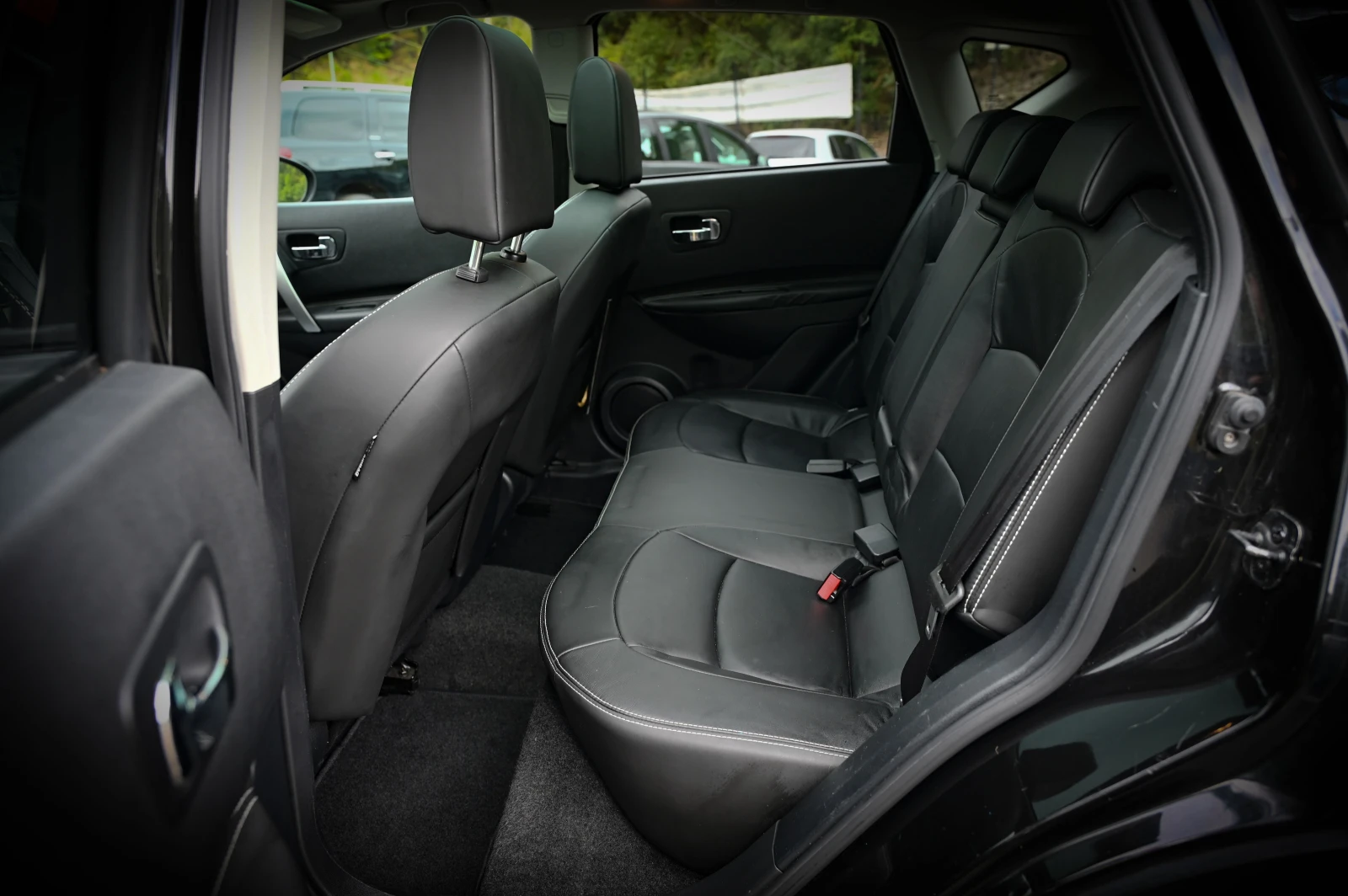 Nissan Qashqai 2.0i / 44 /  | Mobile.bg   13