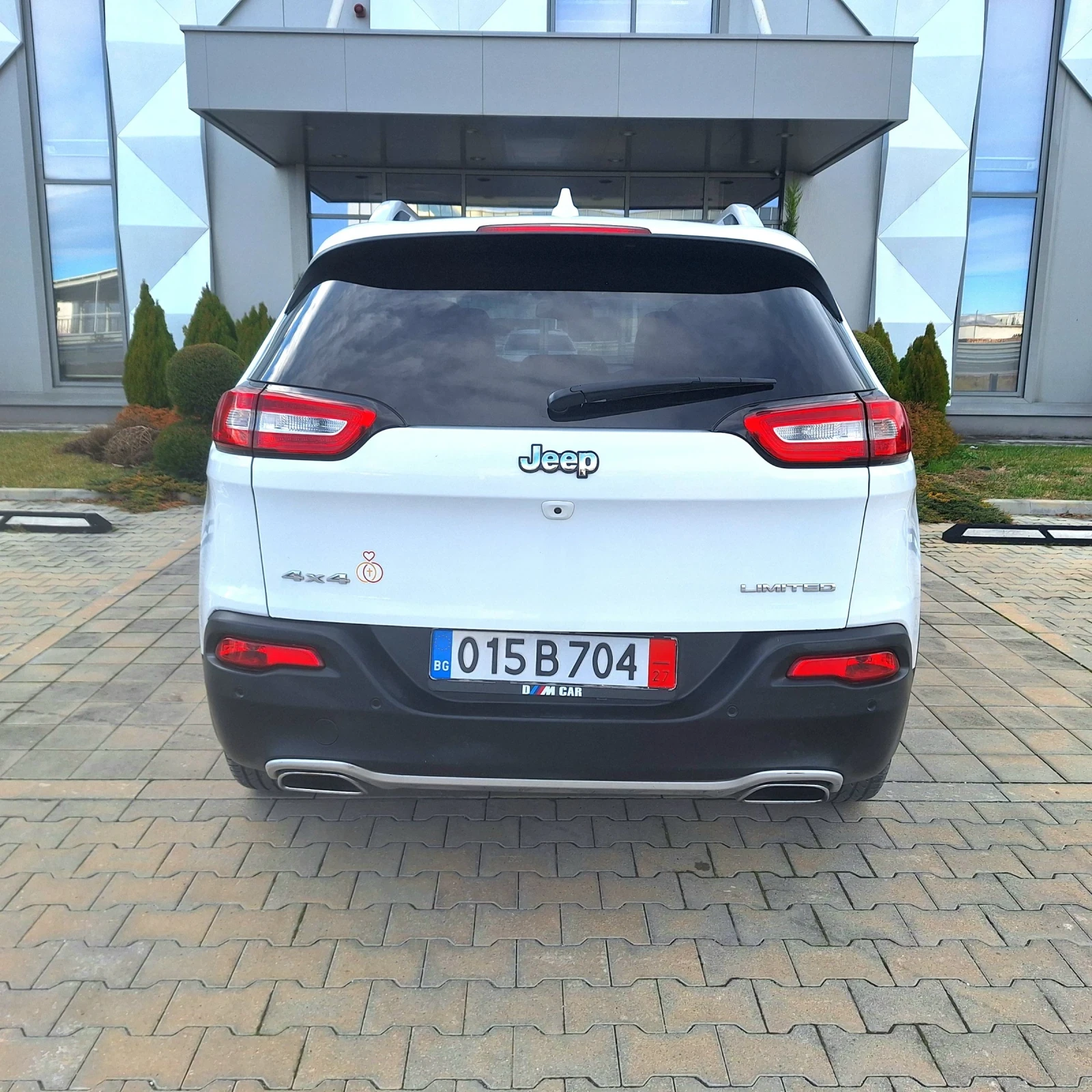 Jeep Cherokee 2.2 4�4 200�� | Mobile.bg � ����������� 8