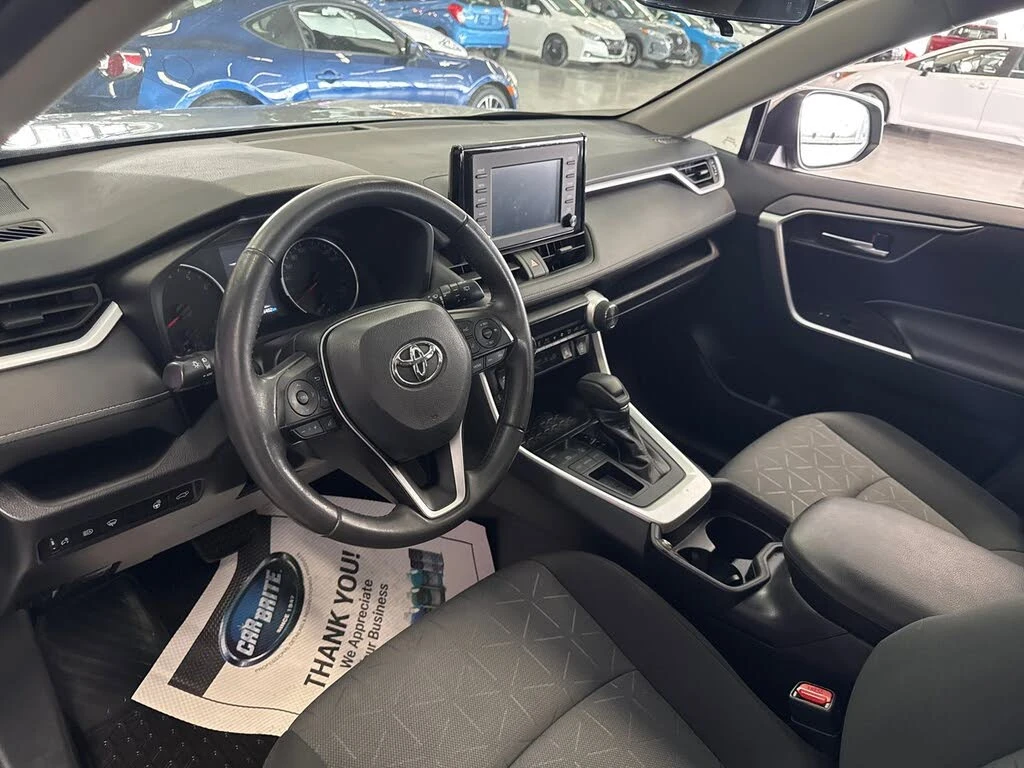Toyota Rav4 XLE FWD - изображение 6