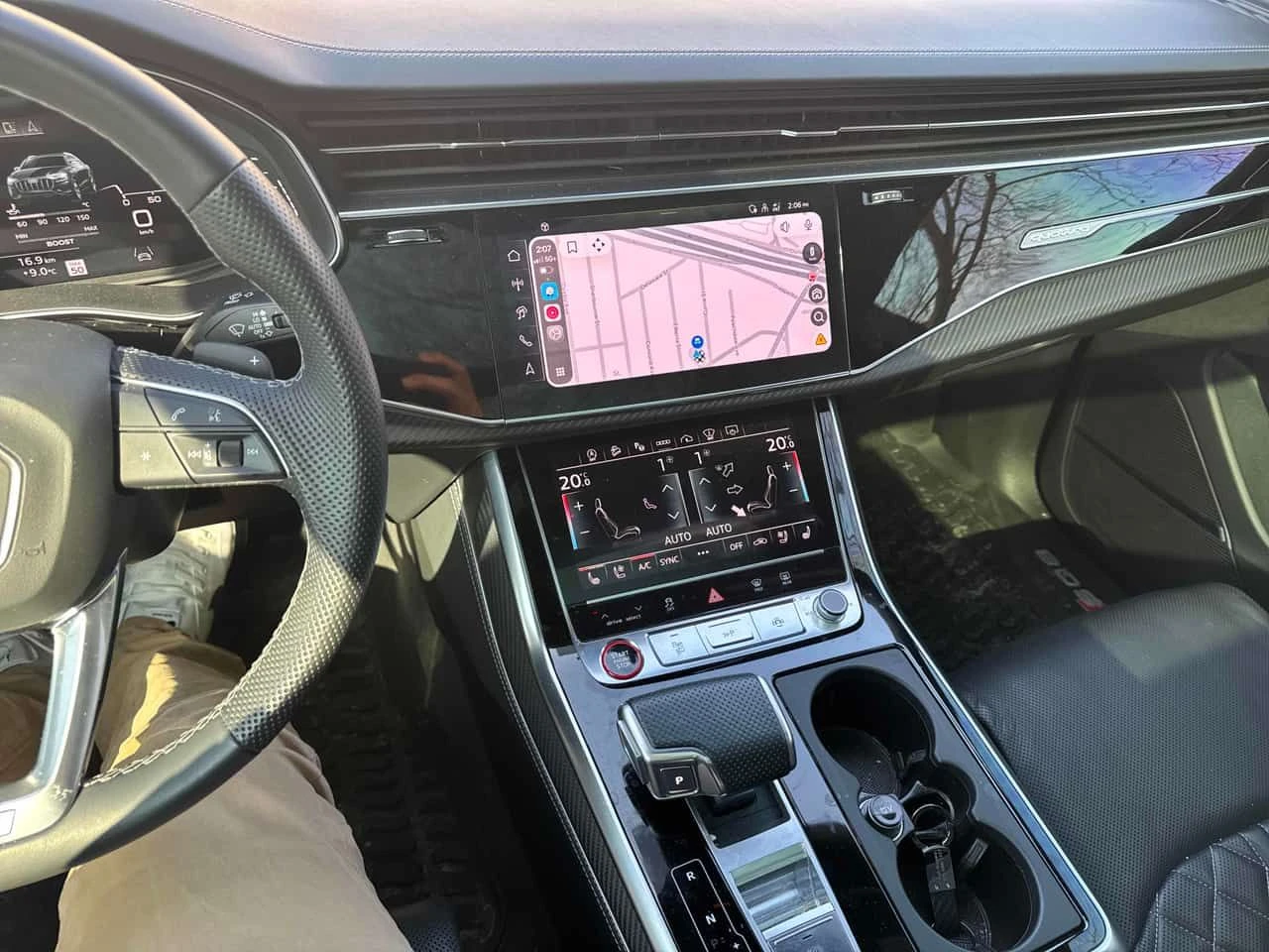 Audi SQ8 * ДИСТРОНИК * 360 * ОБДУХВАНЕ * CARPLAY - изображение 9