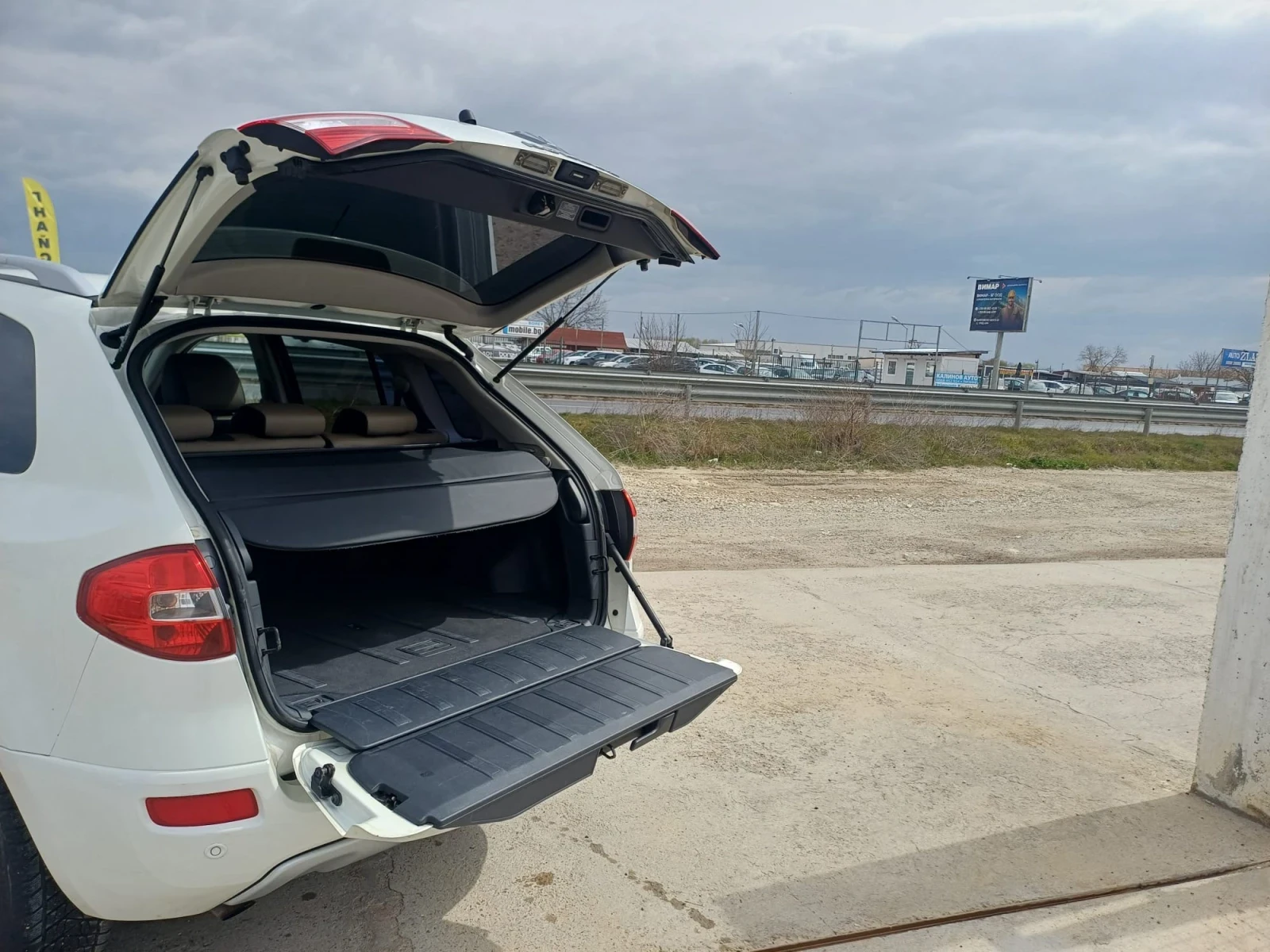 Renault Koleos 2.0 DCI 150к.с.-  4х4, КОЖА, НАВИГАЦИЯ, снимка 8 - Автомобили и джипове - 53931723