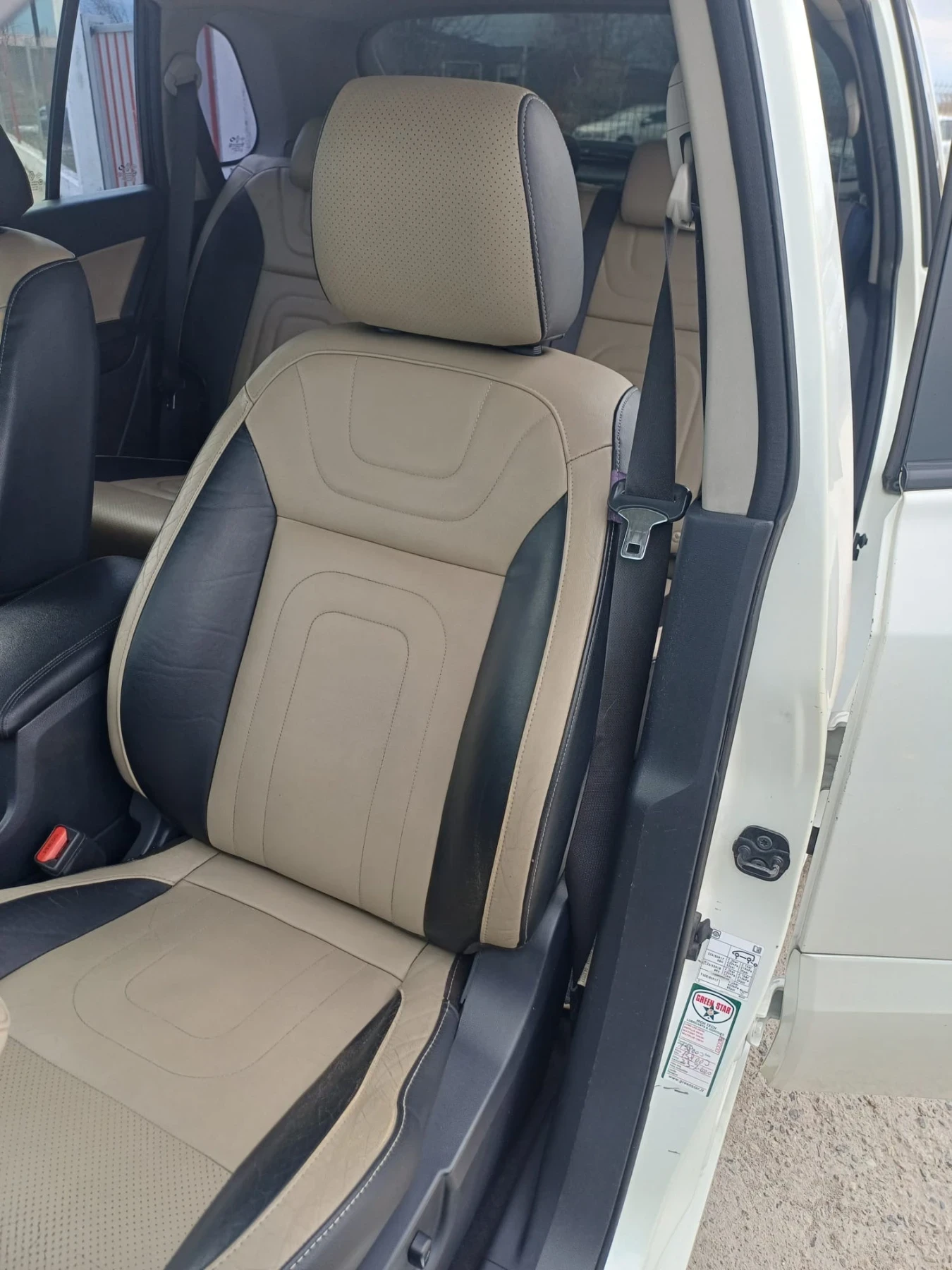 Renault Koleos 2.0 DCI 150к.с.-  4х4, КОЖА, НАВИГАЦИЯ, снимка 7 - Автомобили и джипове - 53931723