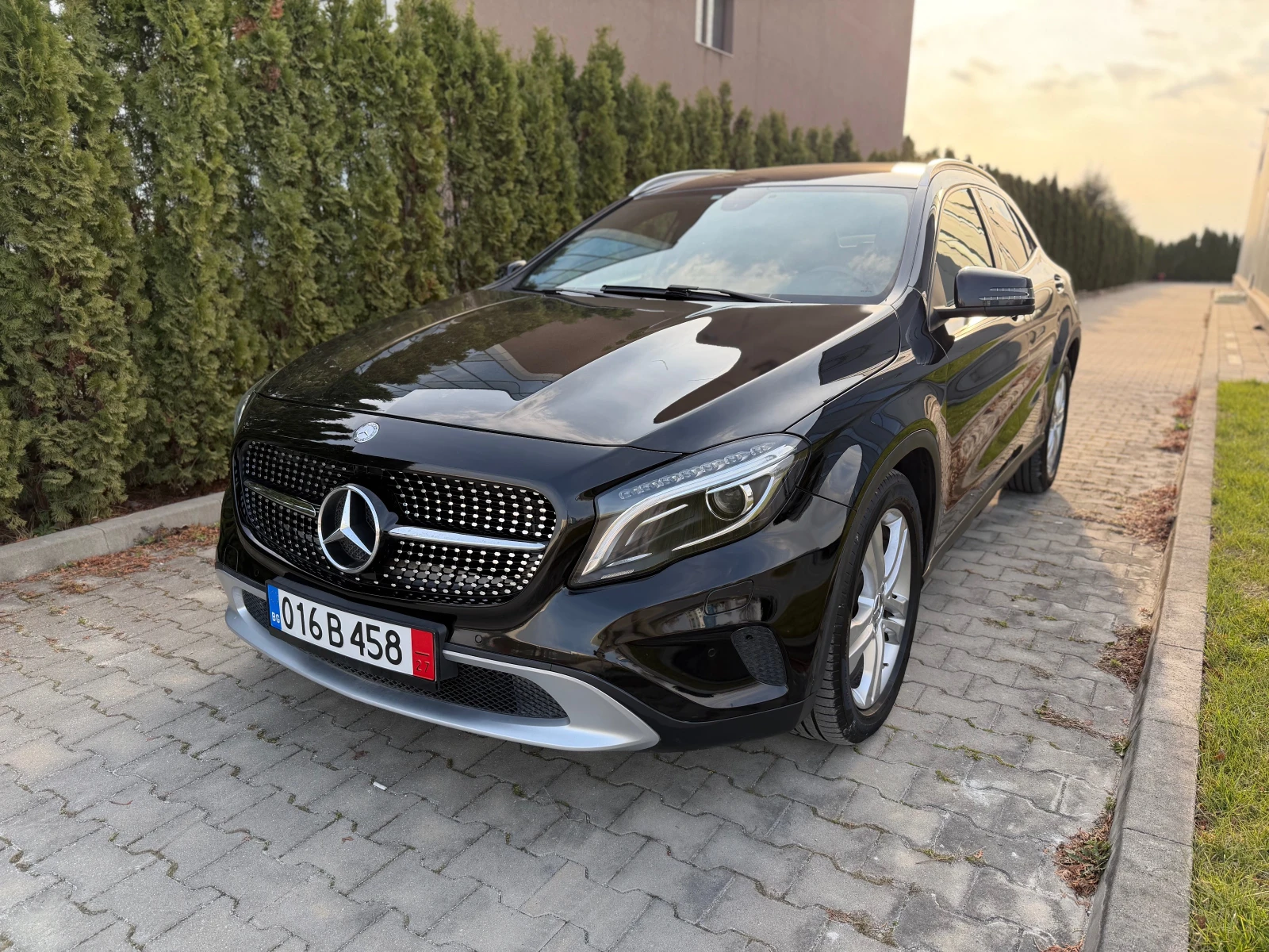 Mercedes-Benz GLA 220 220CDI LED 4MATIC NAVI AUTOMATIC, снимка 4 - Автомобили и джипове - 53939939