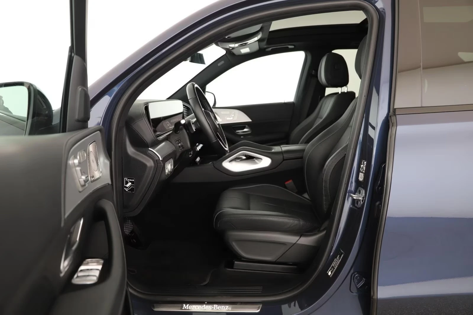 Mercedes-Benz GLE 580 AMG/4-MATIC/FACELIFT/NIGHT/PANO/BURM/AIRMATIC/360/, снимка 6 - Автомобили и джипове - 54074710