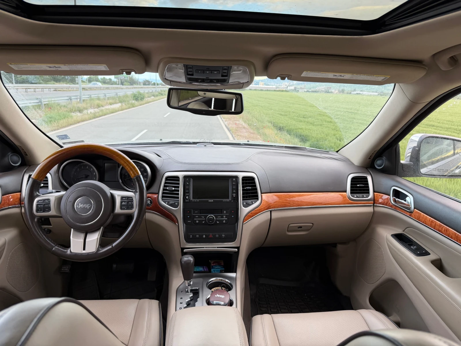 Jeep Grand cherokee 5.7 HEMI, снимка 5 - Автомобили и джипове - 54585139