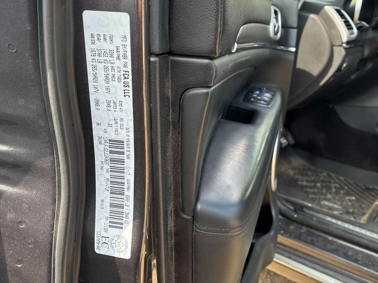 Jeep Grand cherokee * Summit * ДИСТРОНИК * КЛИП НА МОТОРА , снимка 16 - Автомобили и джипове - 55327169