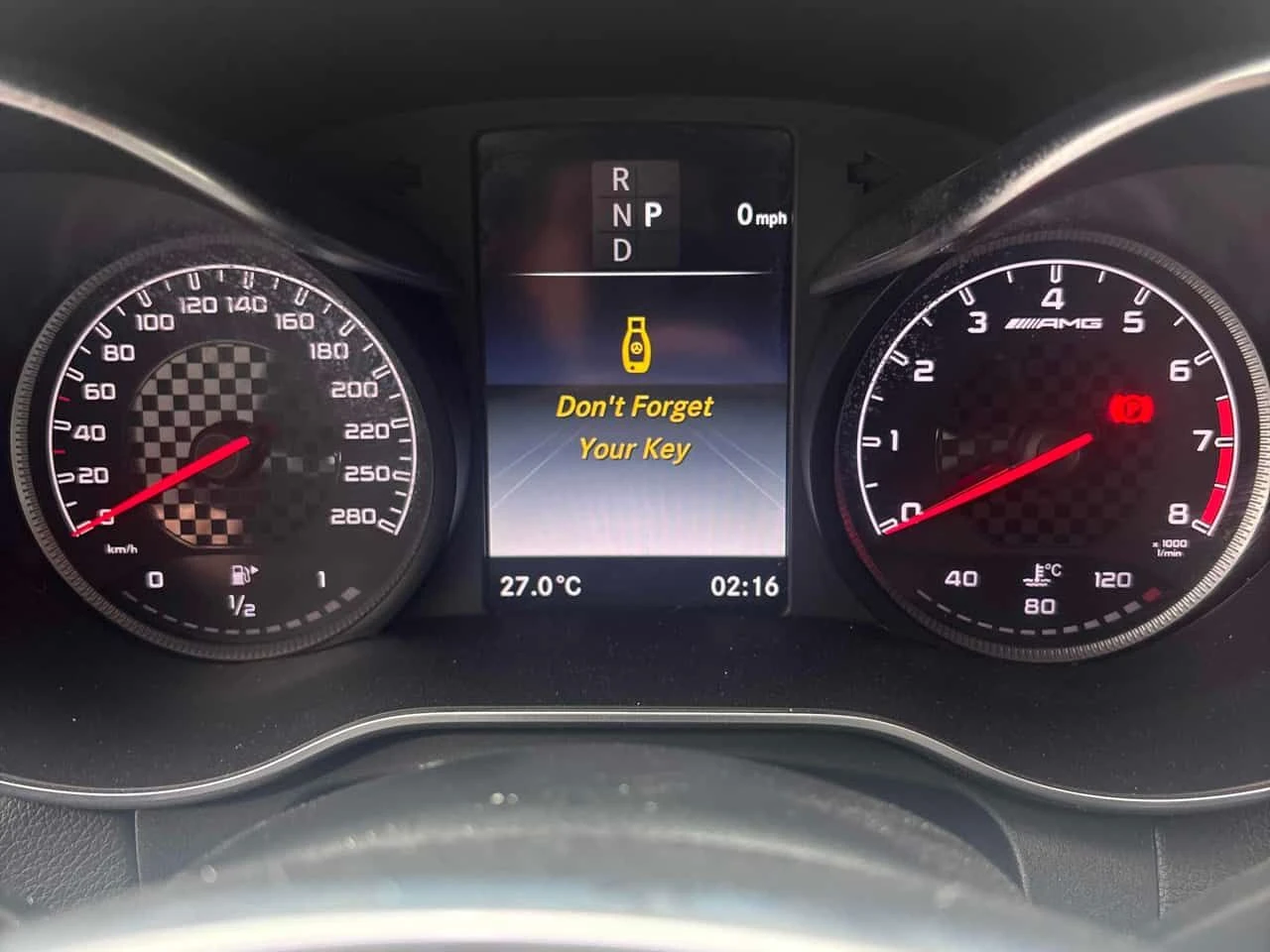 Mercedes-Benz GLC 43 AMG 4MATIC * ГЛАВНО ПРЕДСТАВИТЕЛСТВО НА MERCEDES* , снимка 8 - Автомобили и джипове - 55644527