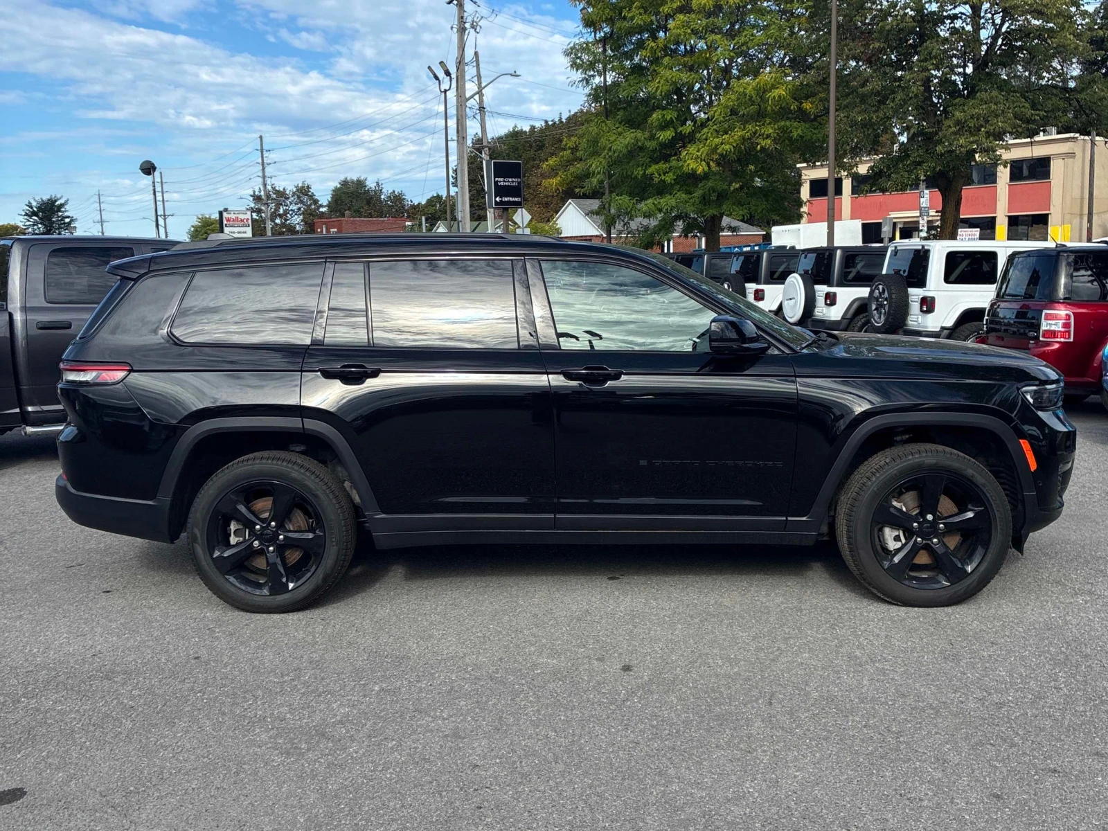 Jeep Grand cherokee Limited* CARFAX* АВТОКРЕДИТ БЕЗ ПЪРВОНАЧАЛНА ВНОСК, снимка 3 - Автомобили и джипове - 56154249