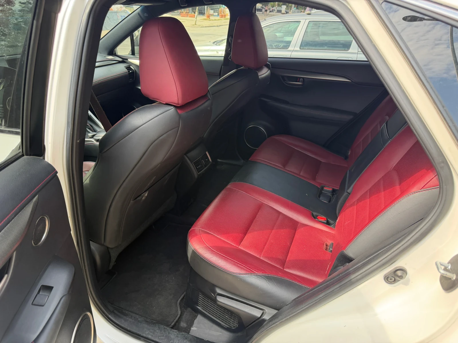 Lexus NX 300h, снимка 6 - Автомобили и джипове - 56165220