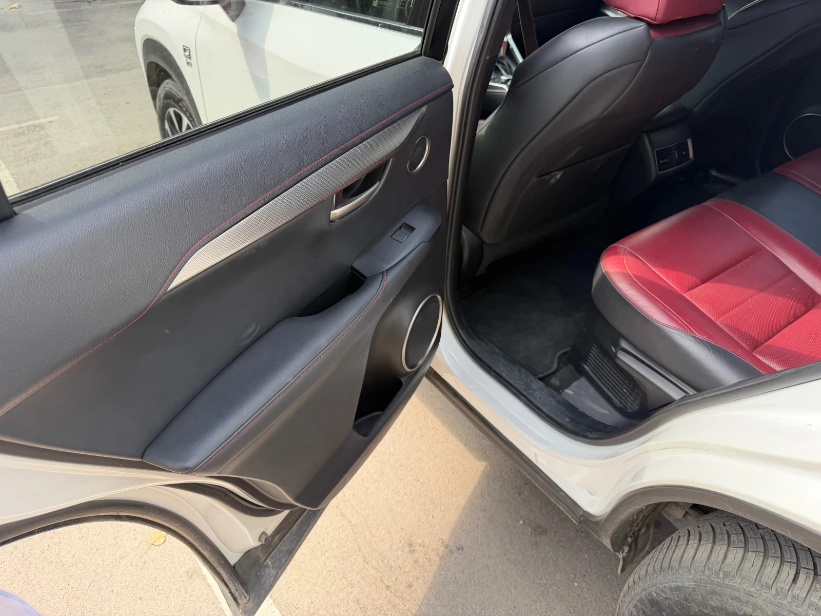 Lexus NX 300h, снимка 7 - Автомобили и джипове - 56165220