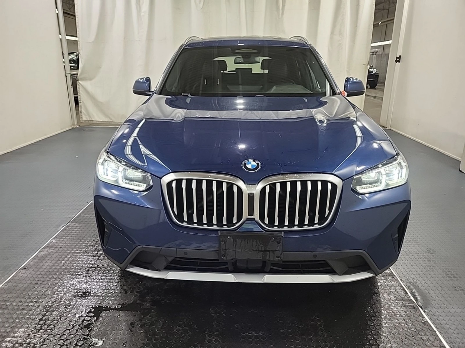 BMW X3 XDRIVE30I - DISTRONIC - ПОДГРЕВИ - ПАНОРАМА, снимка 2 - Автомобили и джипове - 56692365
