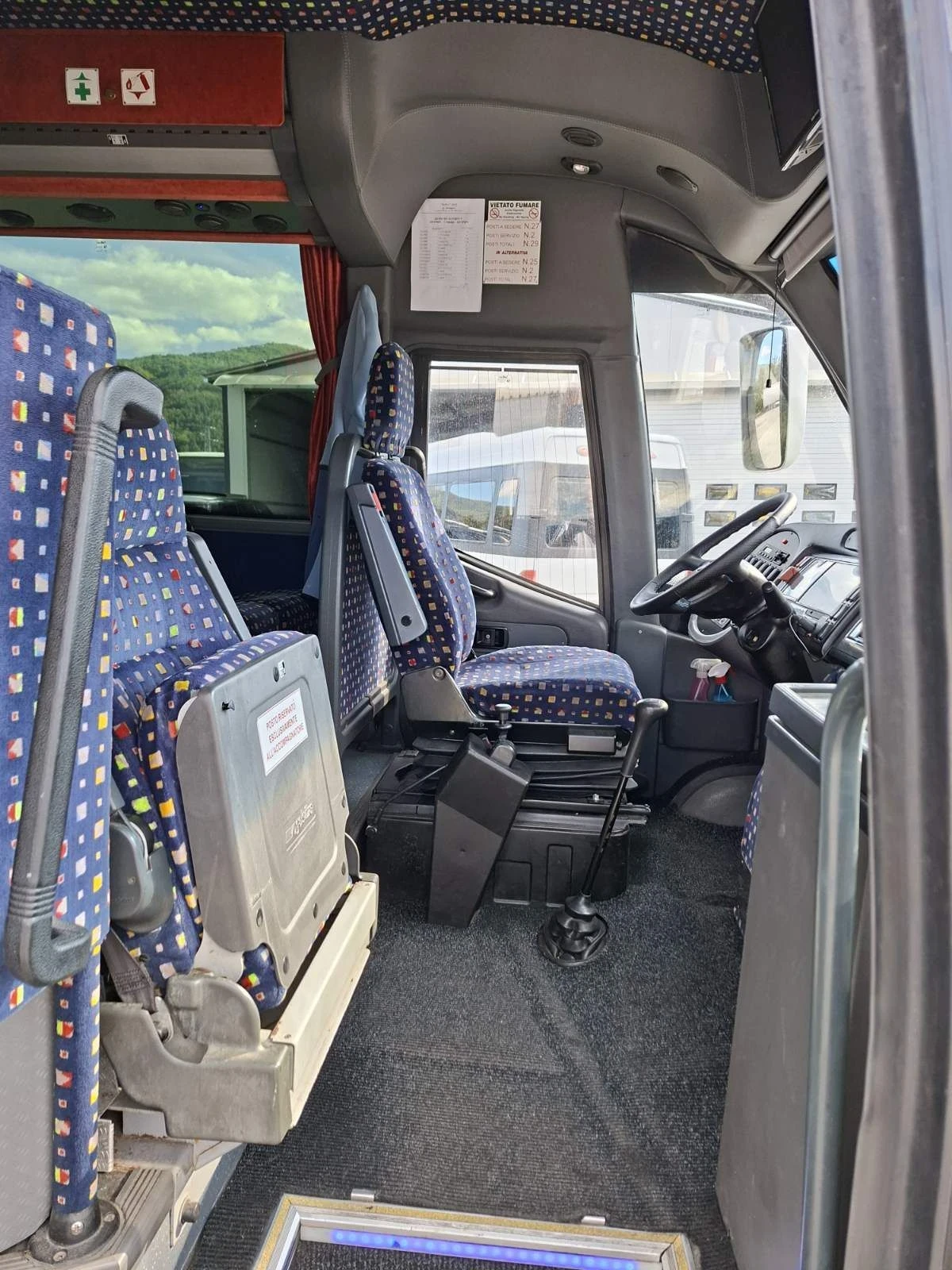 Mercedes-Benz Vario, снимка 10 - Бусове и автобуси - 56214435