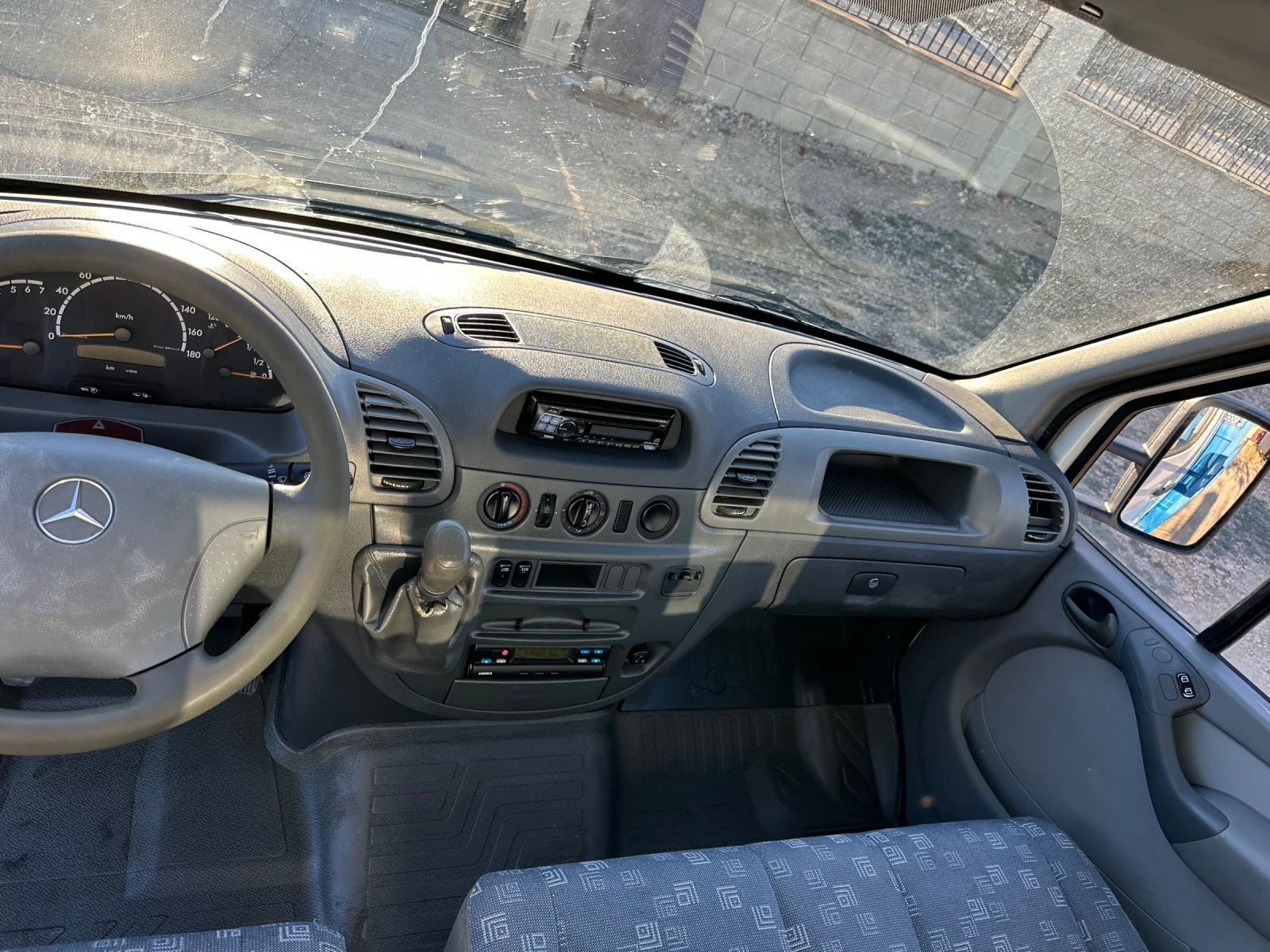 Mercedes-Benz 411 | Mobile.bg   11