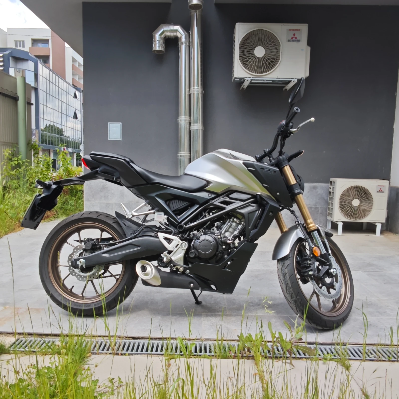 Honda Cb 125r, снимка 9 - Мотоциклети и мототехника - 54678239