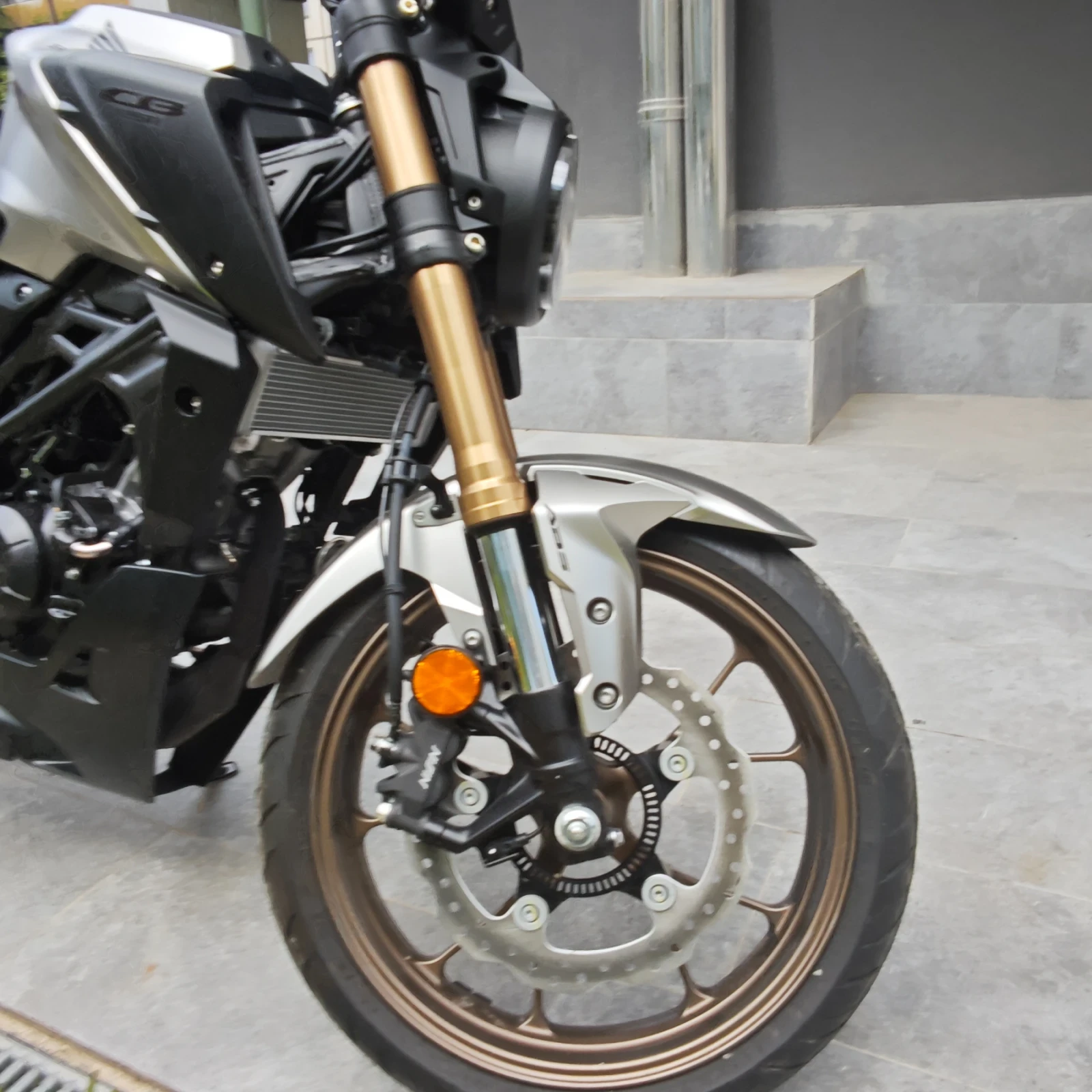 Honda Cb 125r, снимка 8 - Мотоциклети и мототехника - 54678239