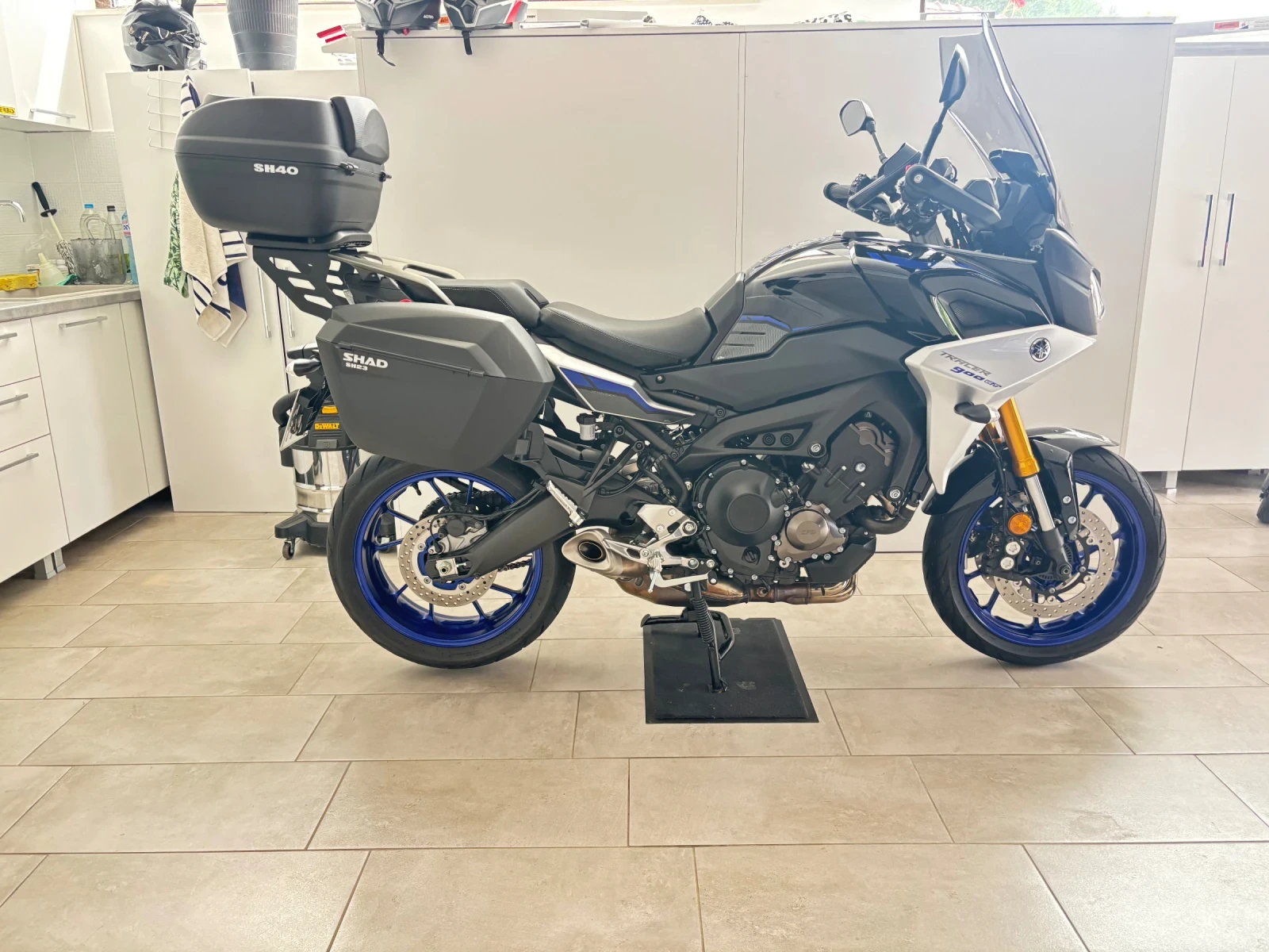 Yamaha Tracer GT 900, 6500 км, НОВ!, снимка 2 - Мотоциклети и мототехника - 55107561
