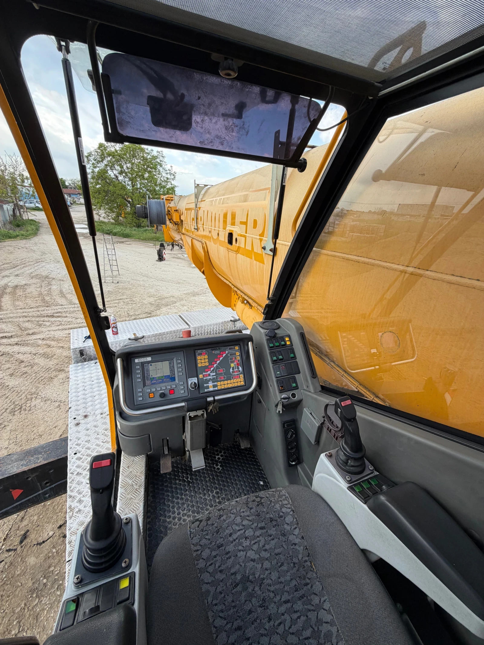 Автокран Друга марка Grove GMK 4100L, снимка 12 - Индустриална техника - 54409573