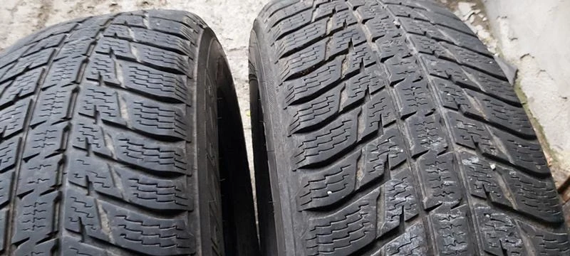 Гуми Зимни 245/70R16, снимка 4 - Гуми и джанти - 30948169