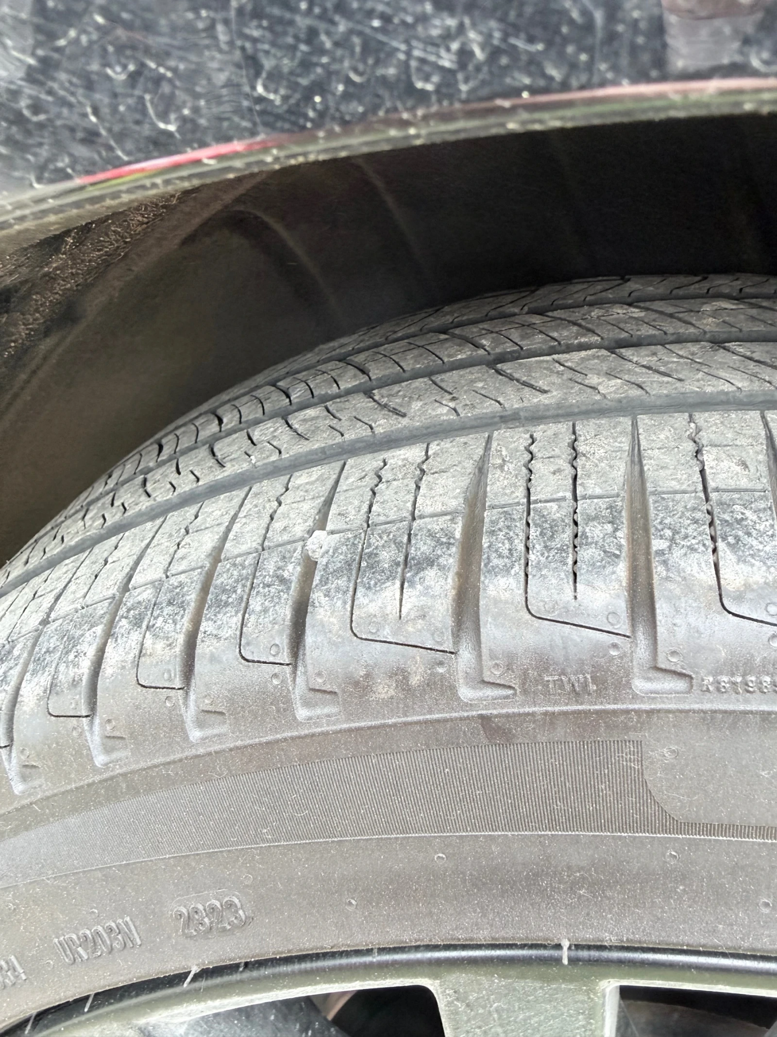 Гуми с джанти Pirelli 235/45R21, снимка 3 - Гуми и джанти - 54598946