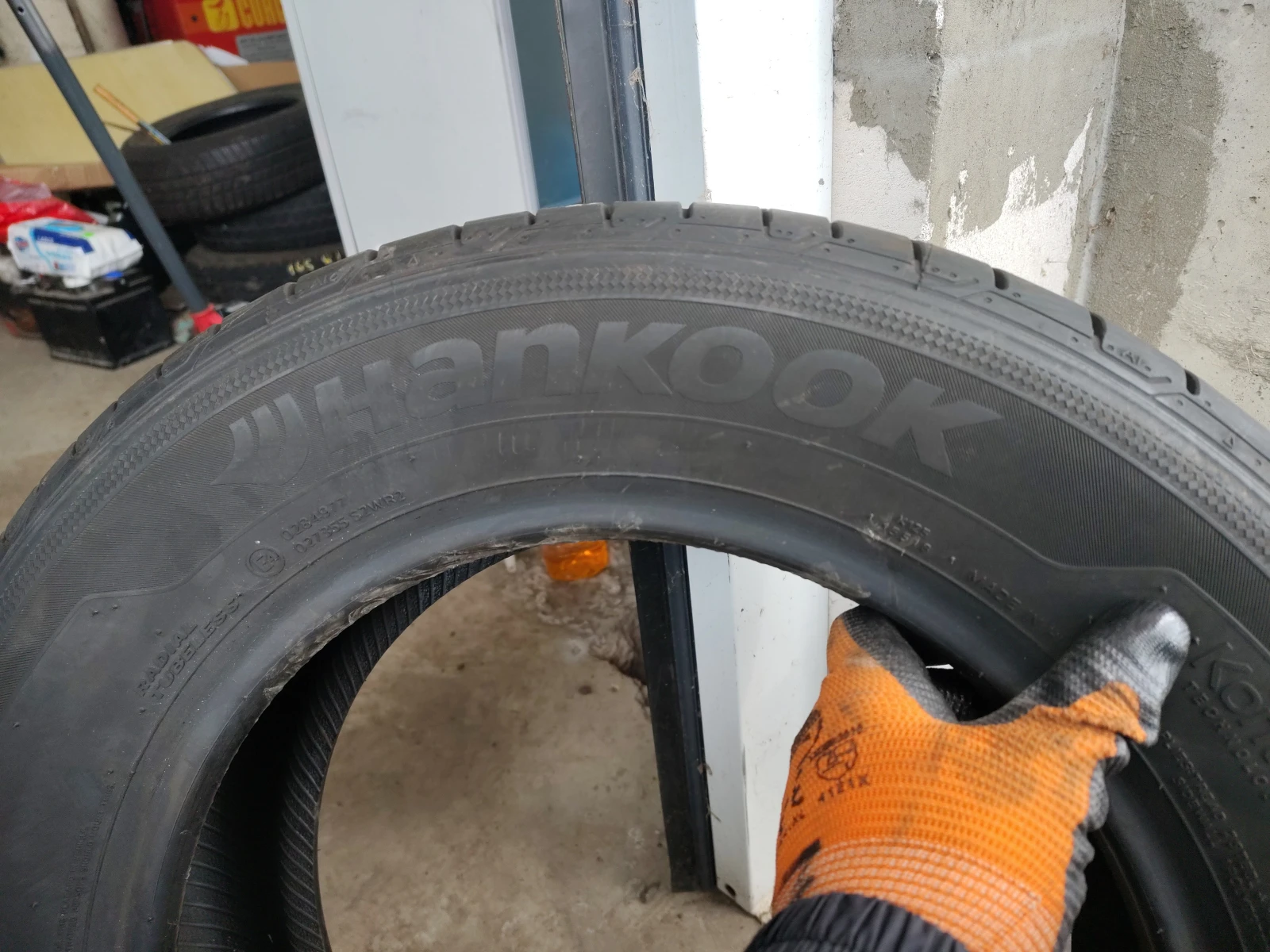 Гуми Летни 195/65R15, снимка 4 - Гуми и джанти - 55840260