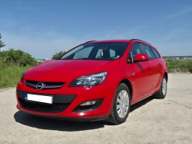 Opel Astra Sports Tourer, снимка 1