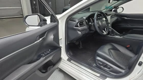 Toyota Camry 2.5/TRD LINE/KAMEPA/NAVI/KEYLESS/LANE ASSIST, снимка 8