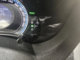 Toyota Auris 1.8i HYBRID 98кс.(120), снимка 16