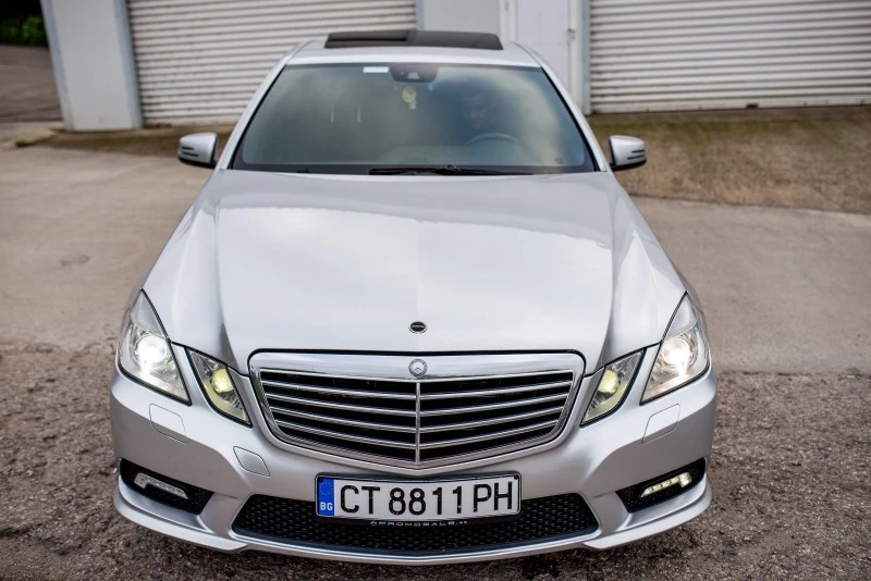 Mercedes-Benz E 500 Мерцедес Е550* 2010 Газ* Бензин, снимка 4 - Автомобили и джипове - 49134262