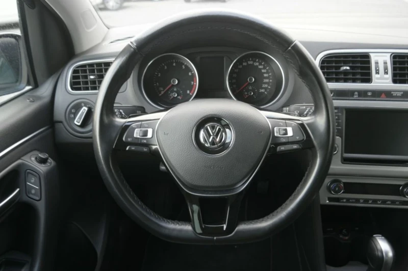 VW Polo 1.2 TSI, снимка 8 - Автомобили и джипове - 48325776